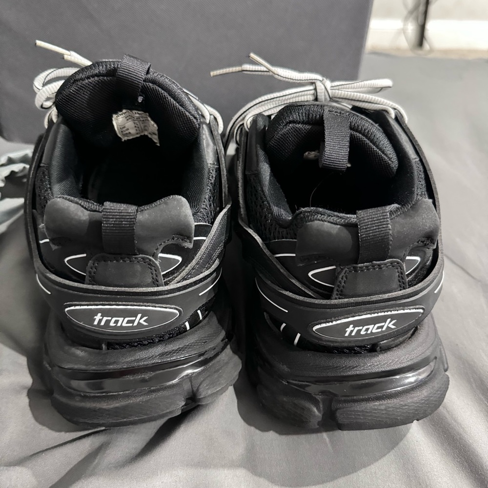 (BEST OFFER) Balenciaga track runner size 44/11 NO BOX - Picture 4 of 4